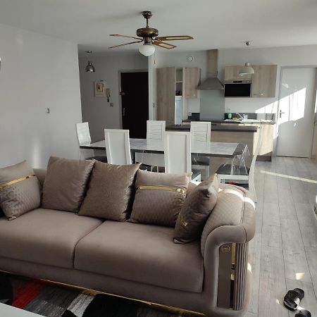 Grand Et Superbe Appartement Proche Paris Creil Luaran gambar