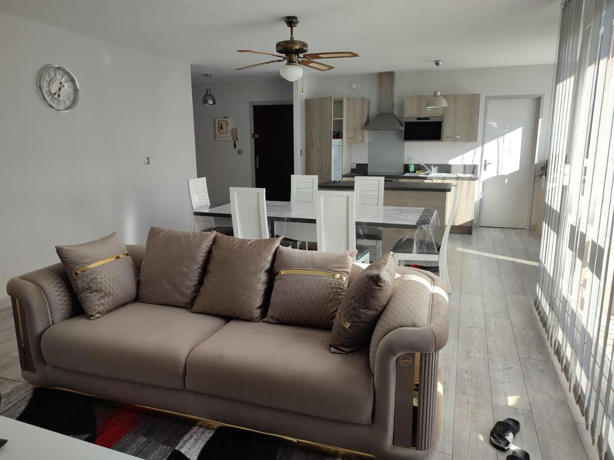Grand Et Superbe Appartement Proche Paris Creil Luaran gambar