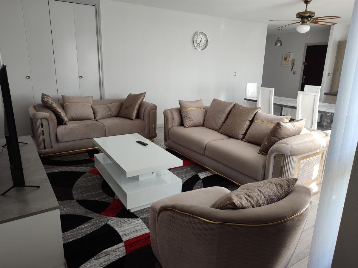 Grand Et Superbe Appartement Proche Paris Creil Luaran gambar